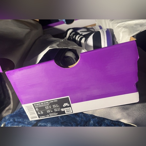 Nike SB Dunk Low - Picture 3 of 9